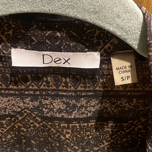 Dex sheer button up, size small - Picture 2 of 3